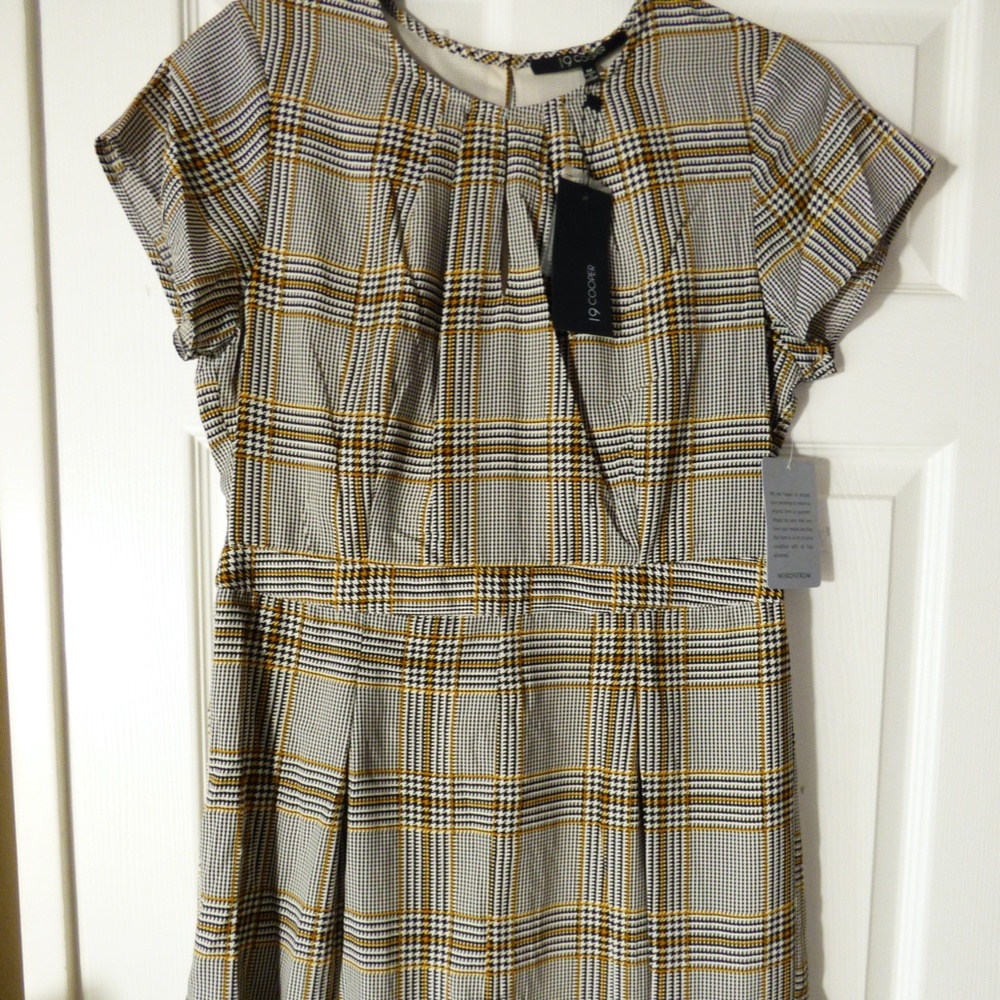 19 Cooper Sz M Skort Romper Mini Dress NWT